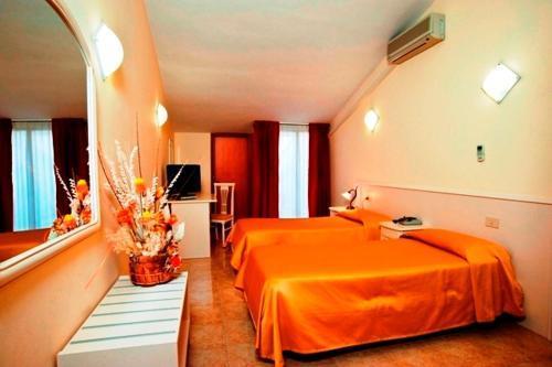 Hotel Massimino Anguillara Sabazia Exterior photo